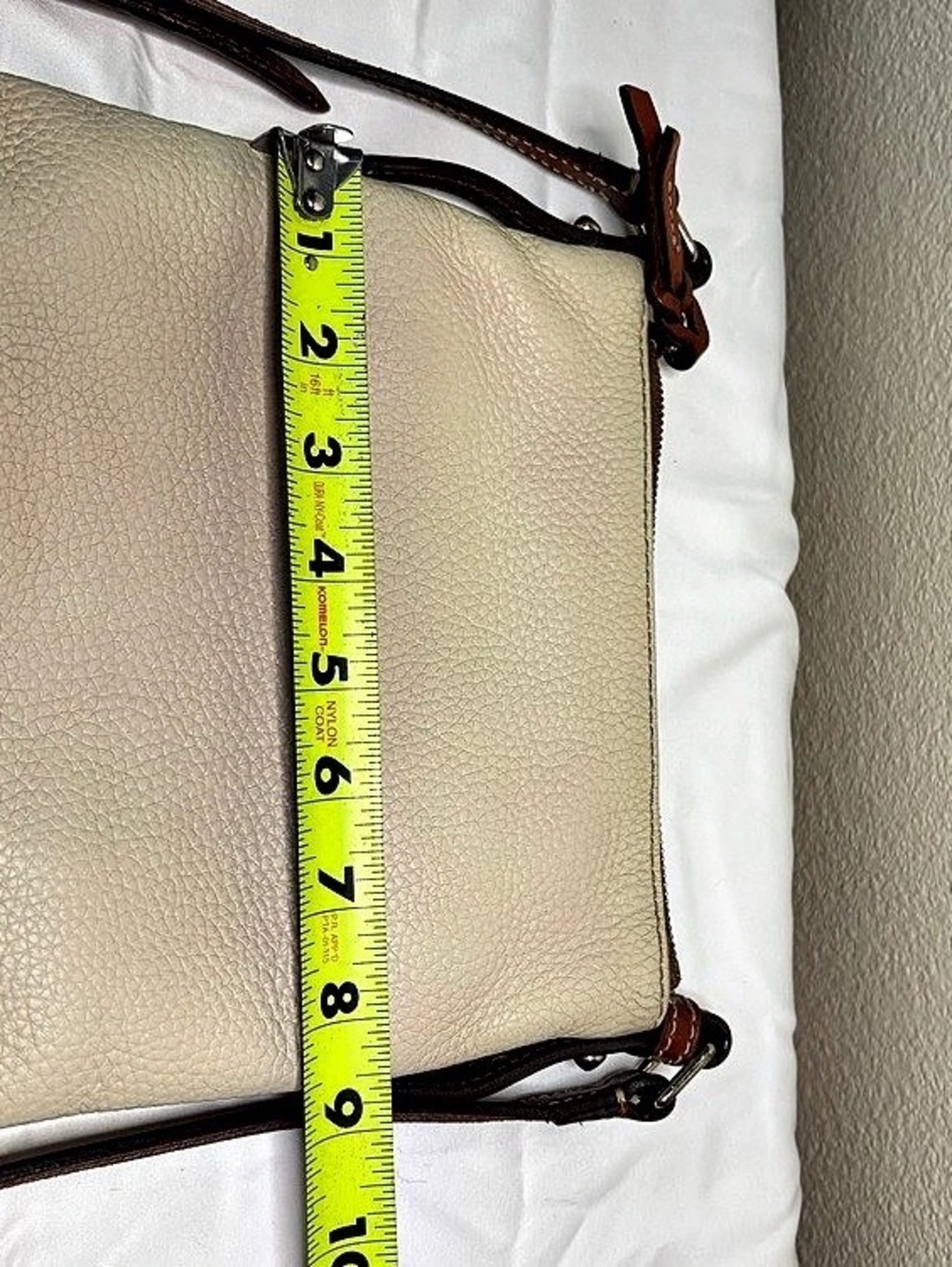 Dooney & Bourke Pebble Grain Zip Crossbody Cream & Brown Bag - Picture 11 of 15